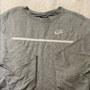 Nike Crop Long Sleeve Tee